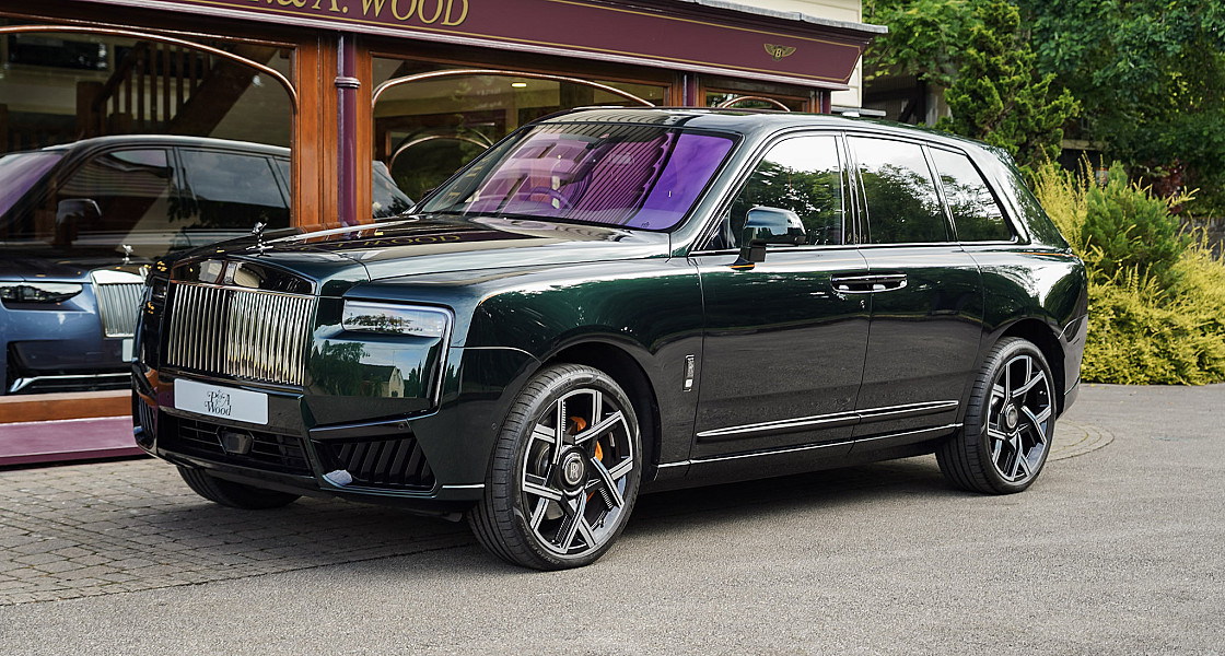 Rolls-Royce Black Badge Cullinan - Dark Emerald - March 2025