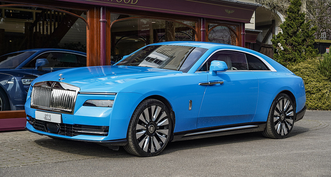 Rolls-Royce Spectre. April 2025