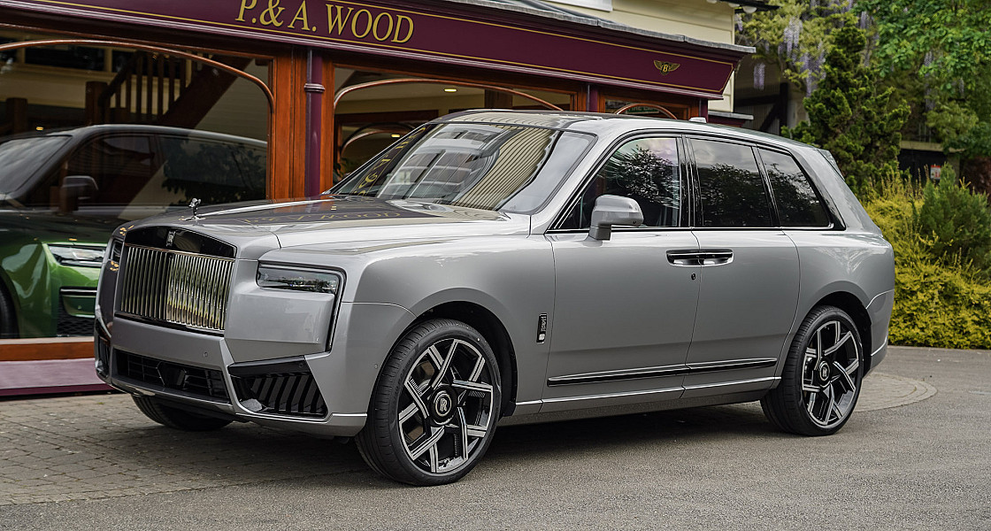 2025 Rolls-Royce Black Badge Cul...